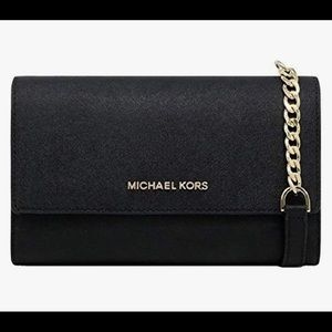 Michael Michael Kors Jet Set Clutch Crossbody!